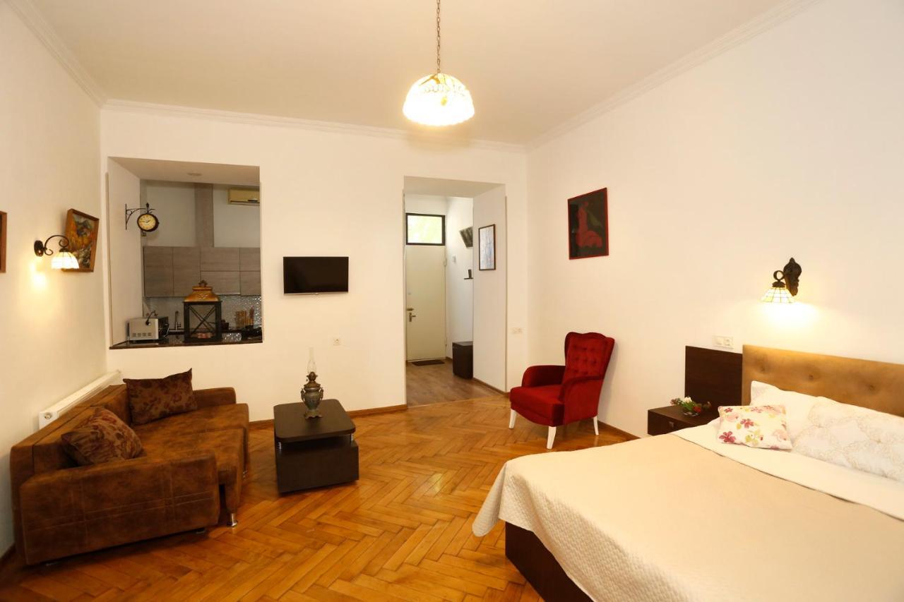 Ferienwohnung Old - Gold Gala Tbilisi Exterior foto